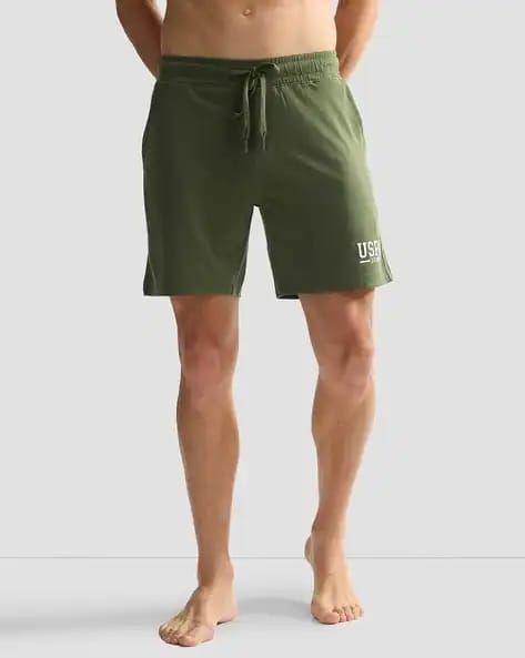CASUAL SHORTS