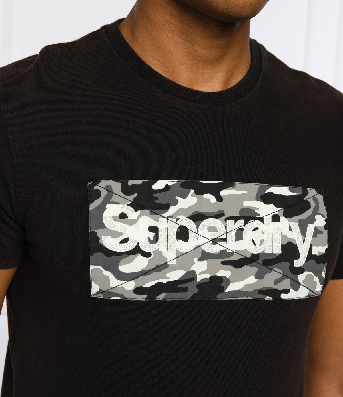 ROUND T-SHIRT