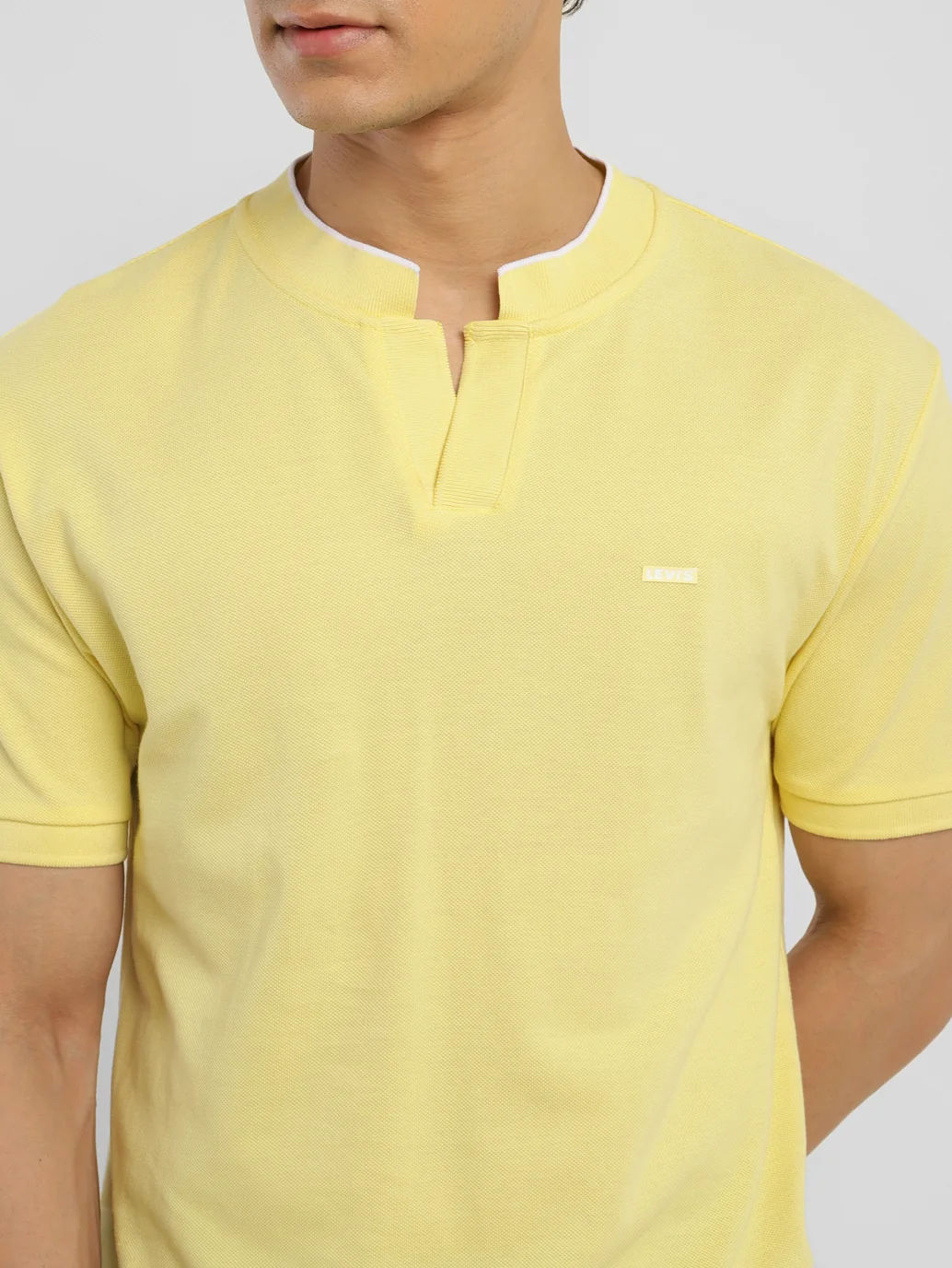 POLO T-SHIRT