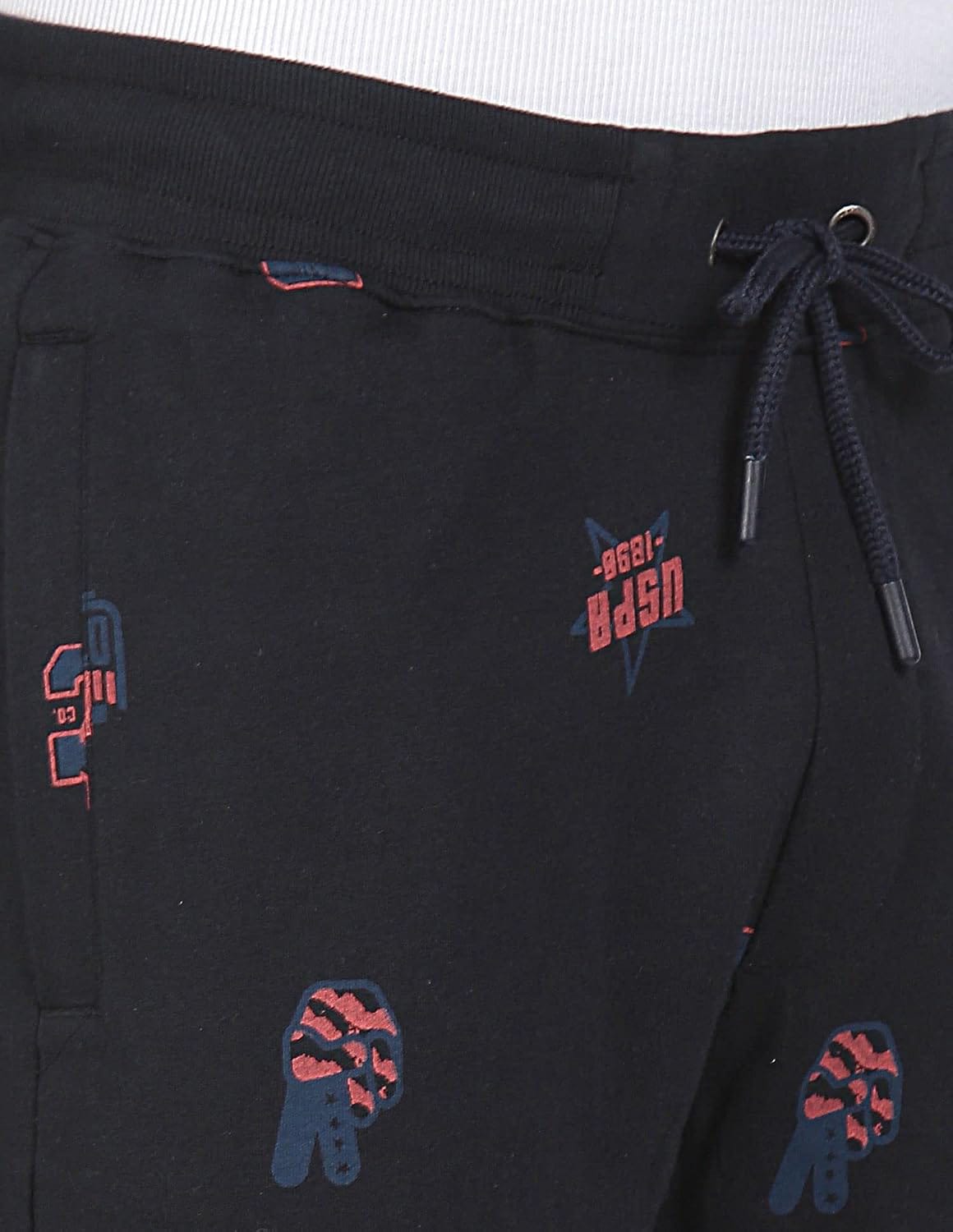 CASUAL SHORTS