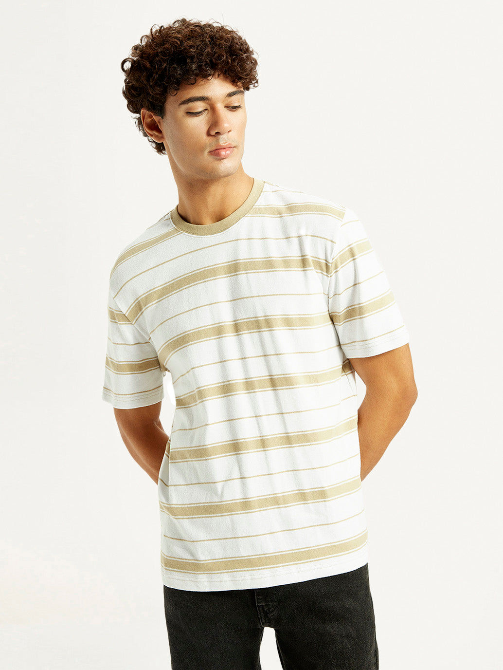 ROUND T-SHIRT SLEEVE SHORT
