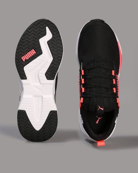 SHOE